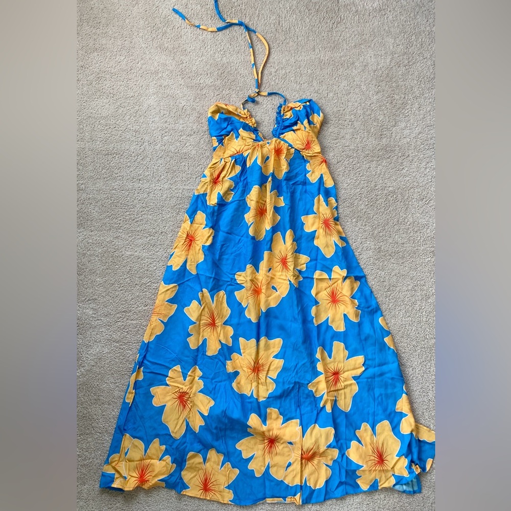 Woman’s Cupshe Maxi Halter Dress